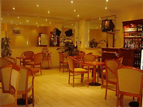 Grand De 2* Parijs